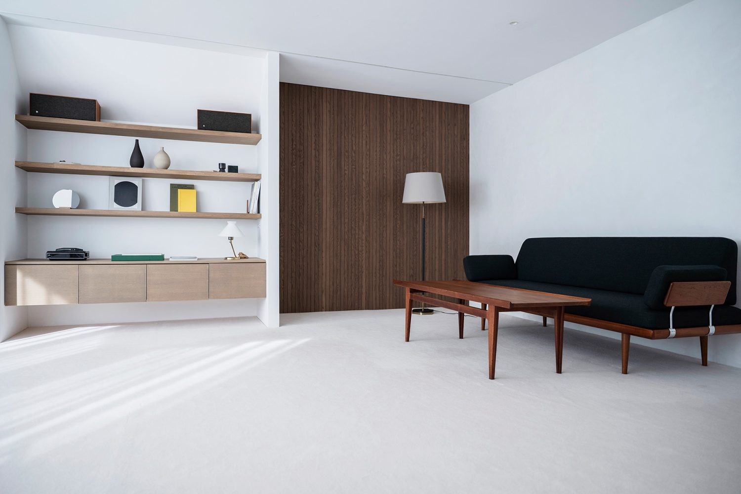 Finn JuhlとPeter Hvidtの名作家具