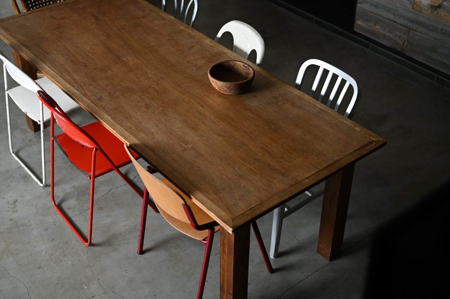 3F ダイニングテーブルと椅子