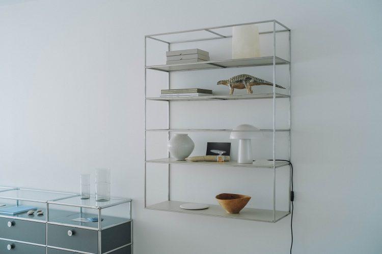 オーナーが蒐集したオブジェや器が洗練された印象