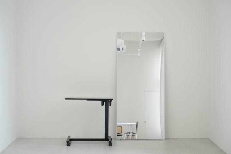 無料レンタル / メイク用デスク、全身鏡