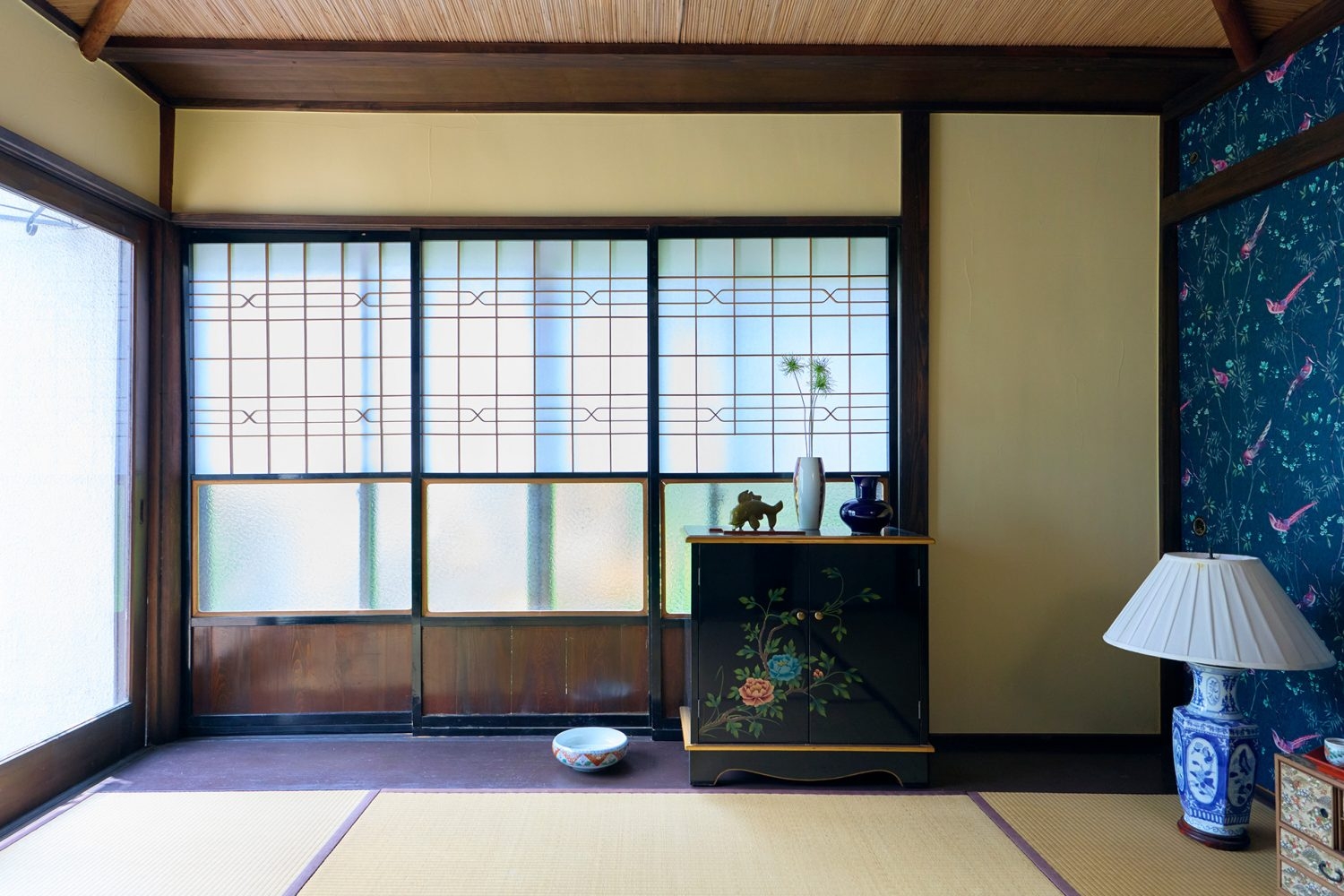 1F 和室 印象的な障子
