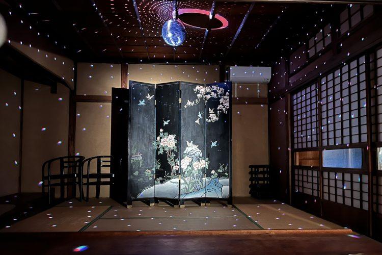 2F 和室とミラーボール