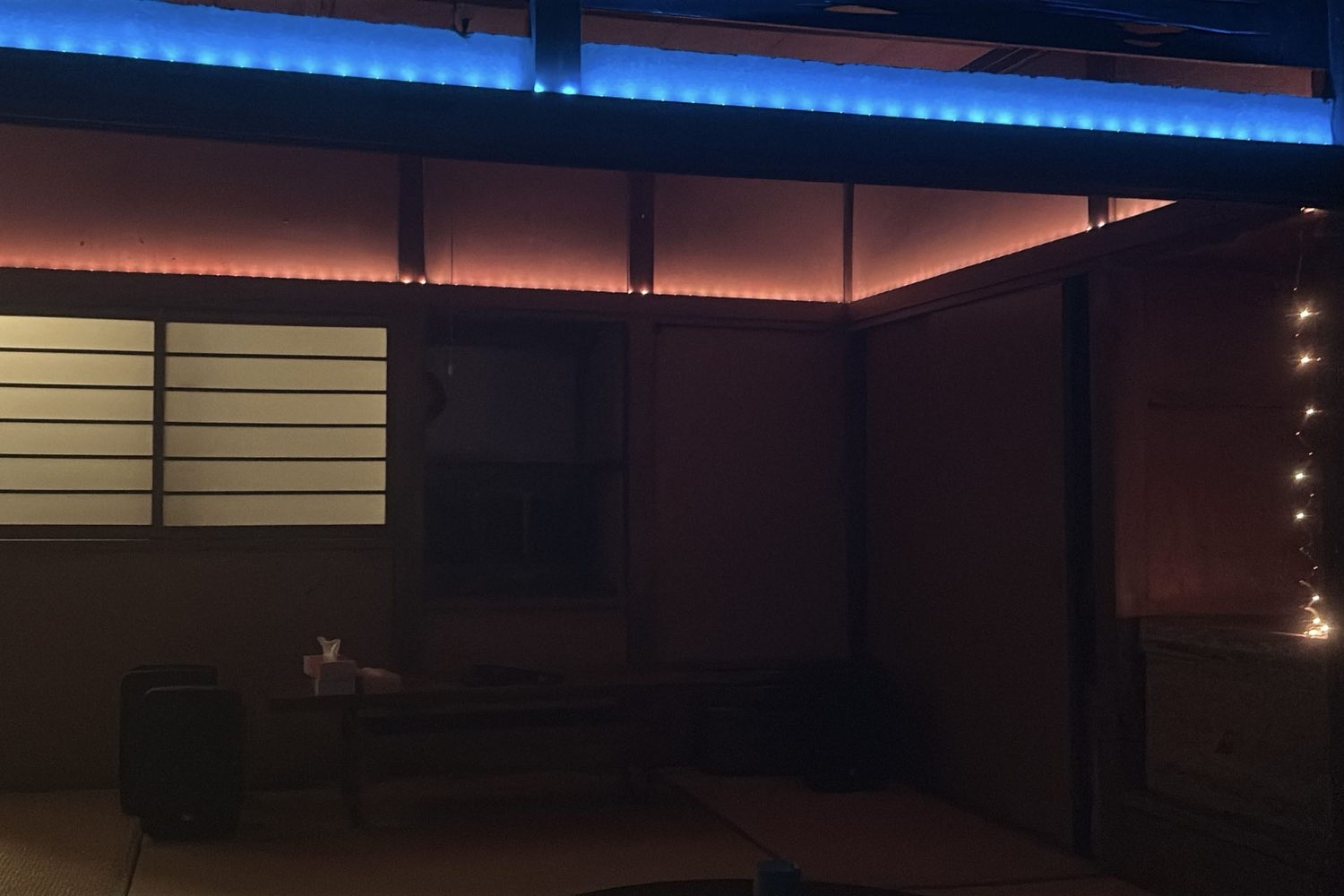 2F 間接照明(色変更可能)