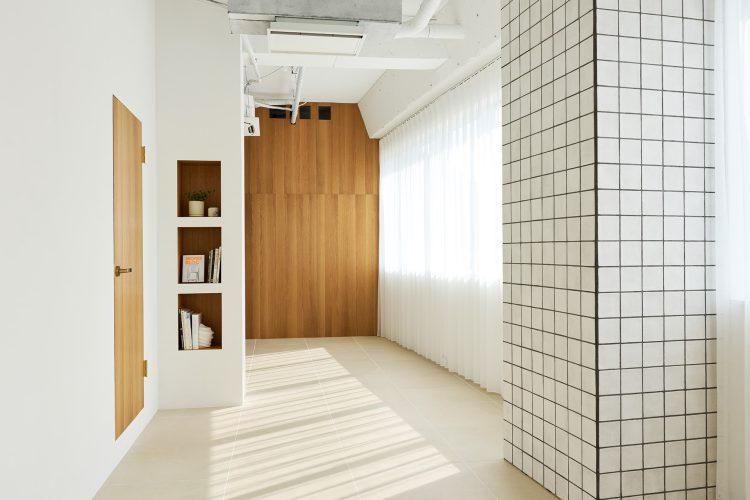 多彩な素材が使用され背景バリエーション豊富