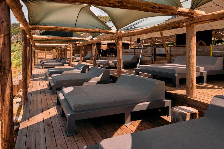 リゾート感あふれるBeach Front Beds