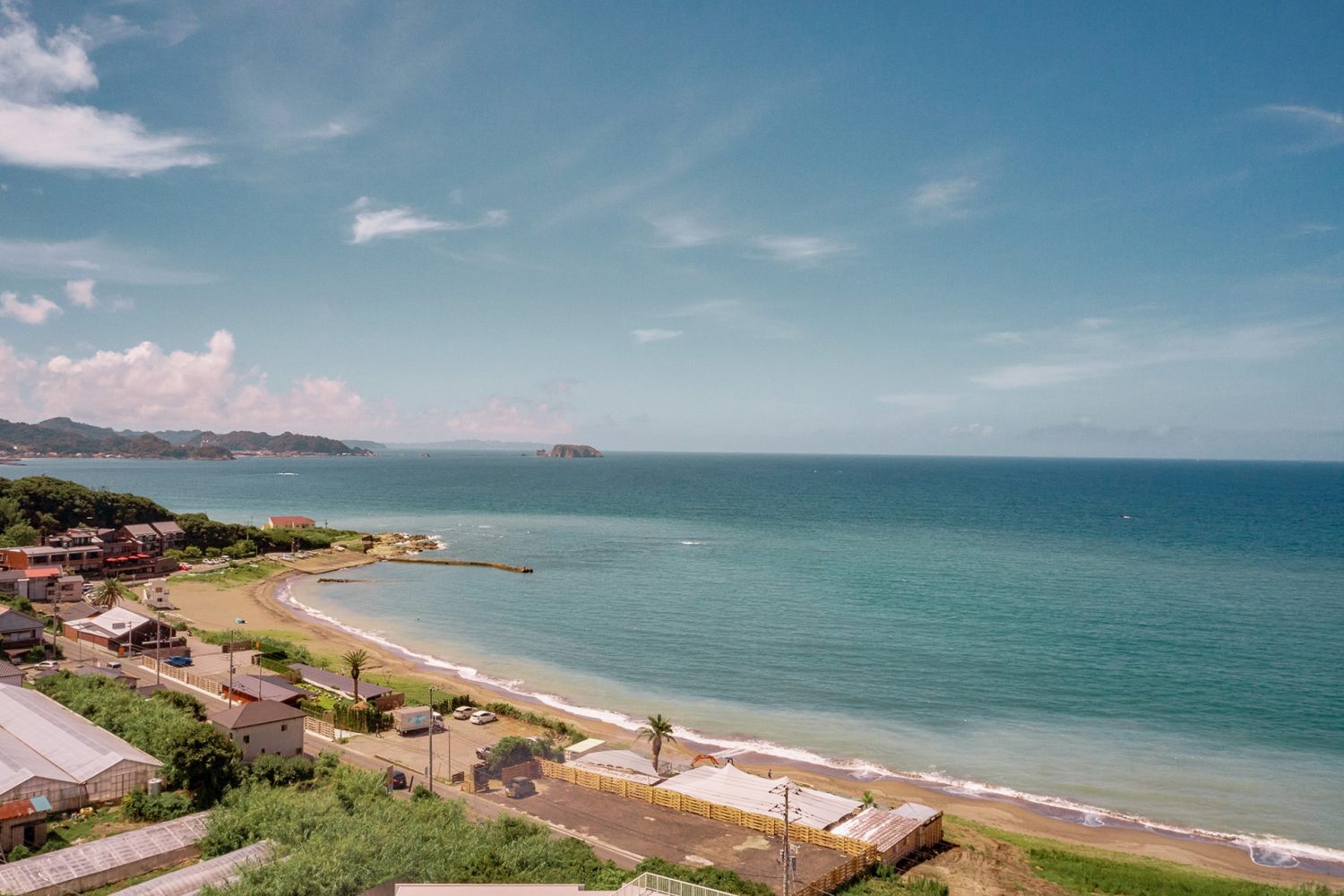 美しい元名海岸 / 上空からの俯瞰撮影