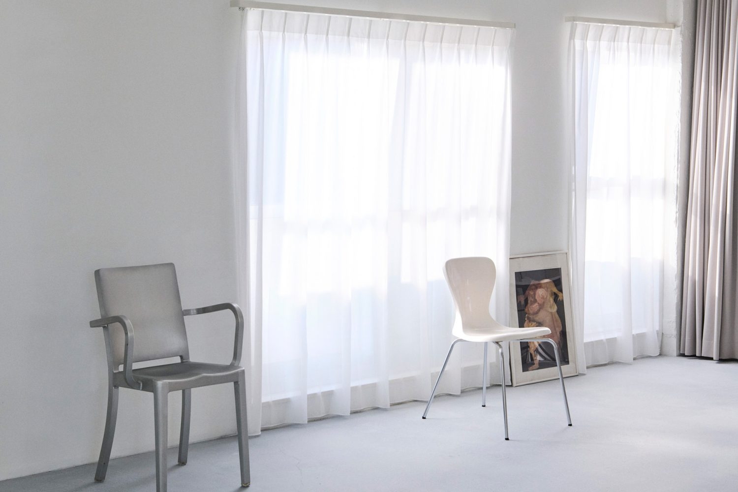 こだわりを持って集められた家具プロップ