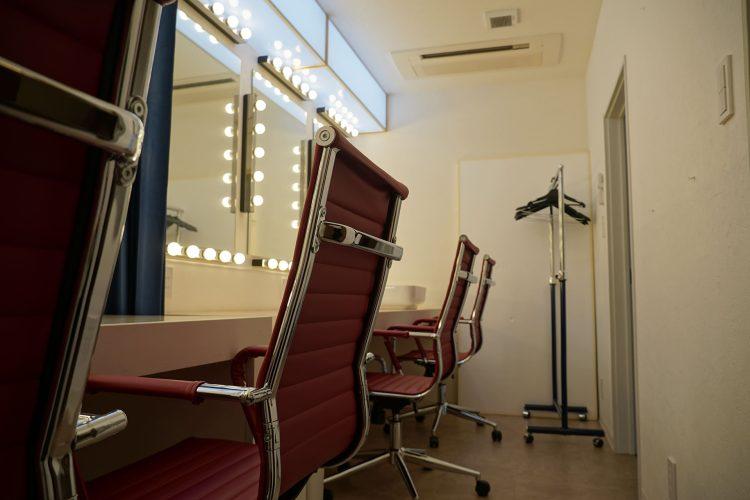 メイクルームは4人同時利用可