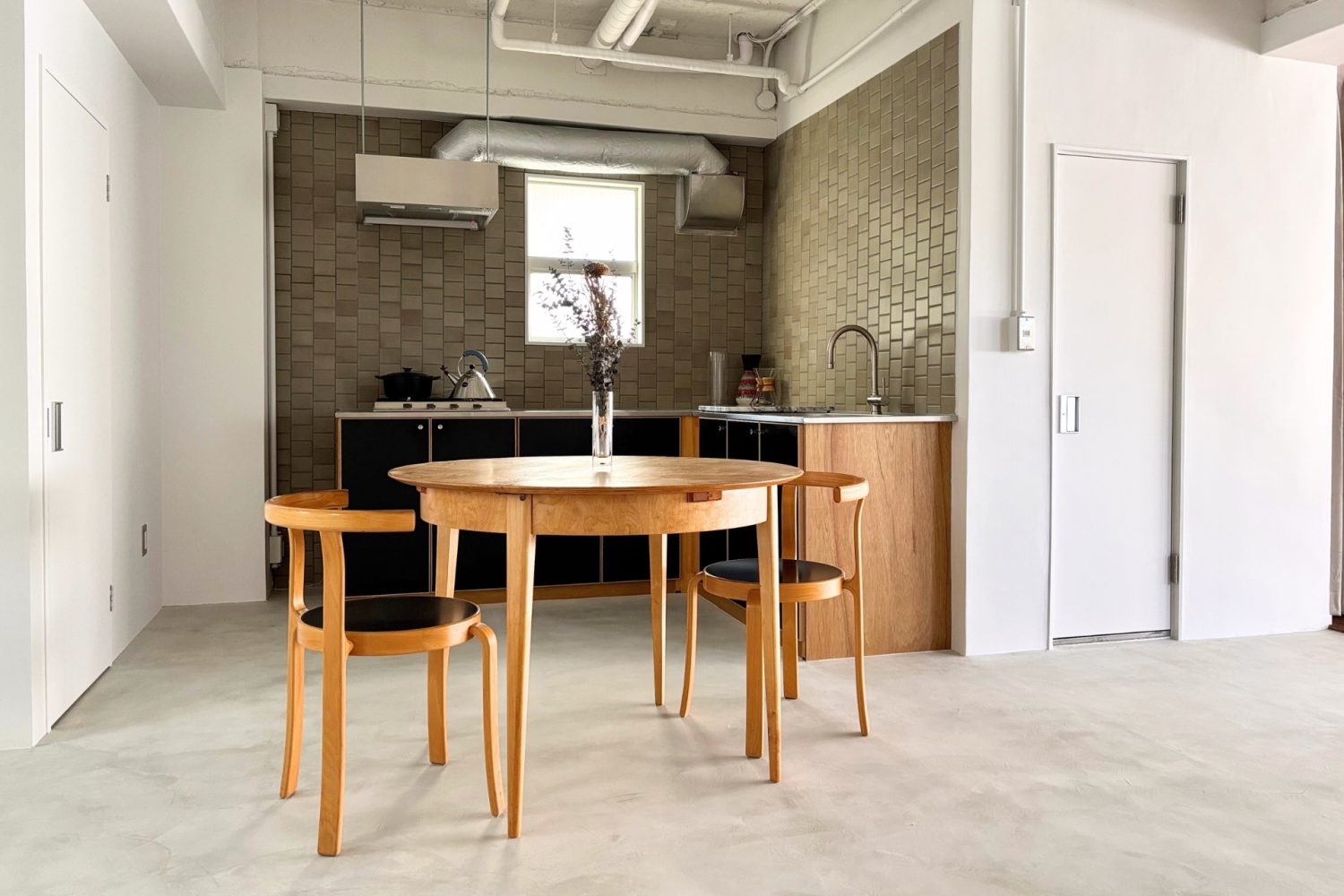 ダイニングシーン