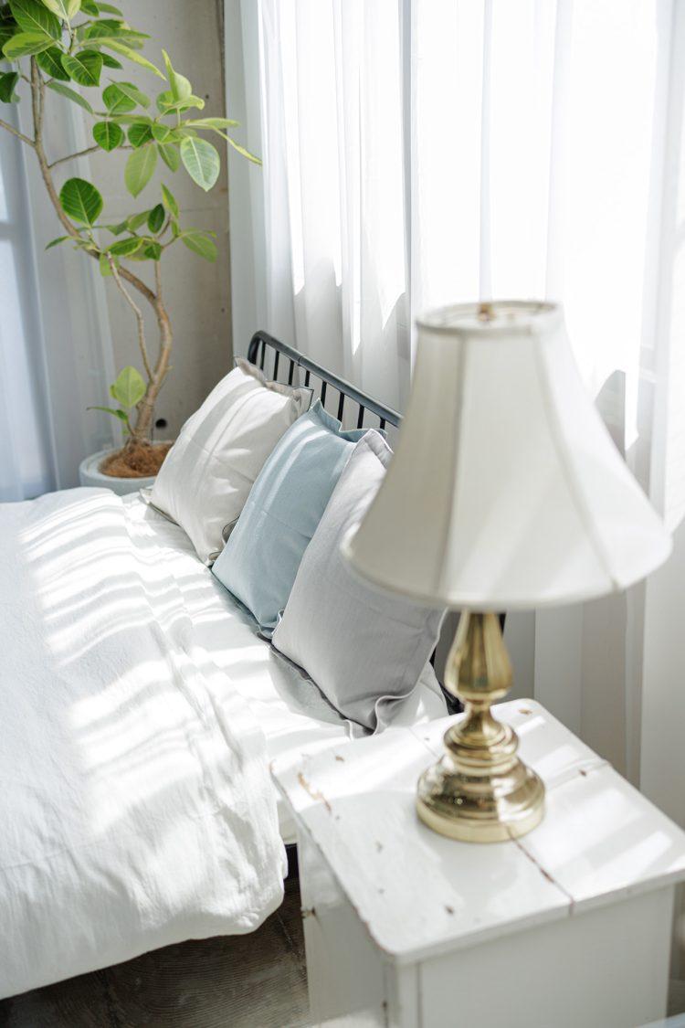 綺麗な光が入るベッドスペース