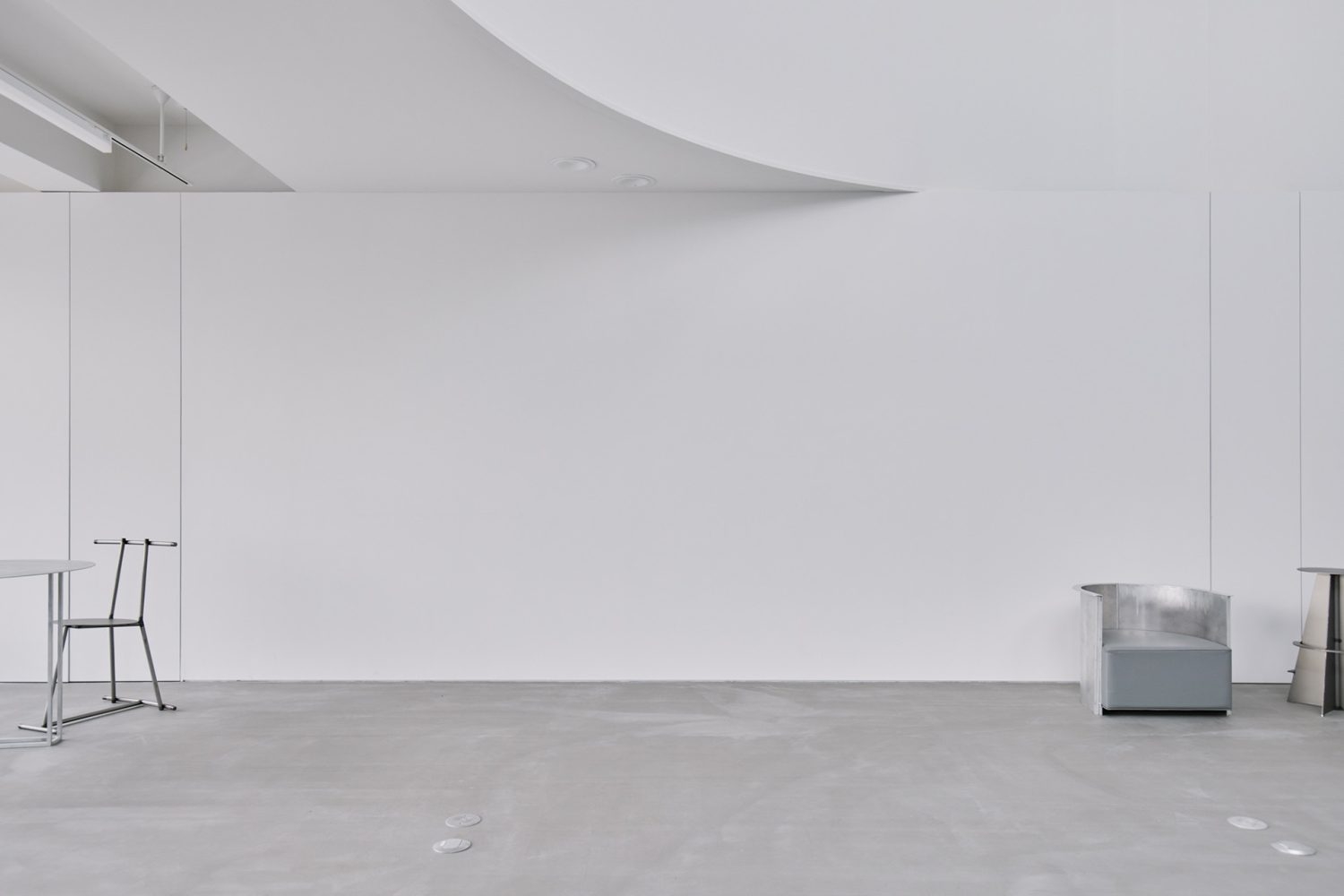 白を基調とした清潔感のある空間