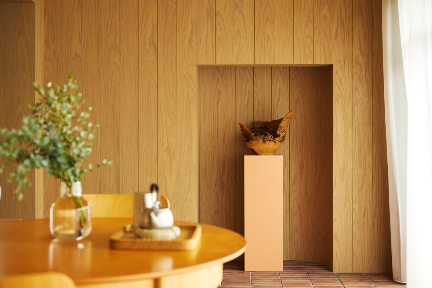 背景の奥行きを演出するアルコーブ