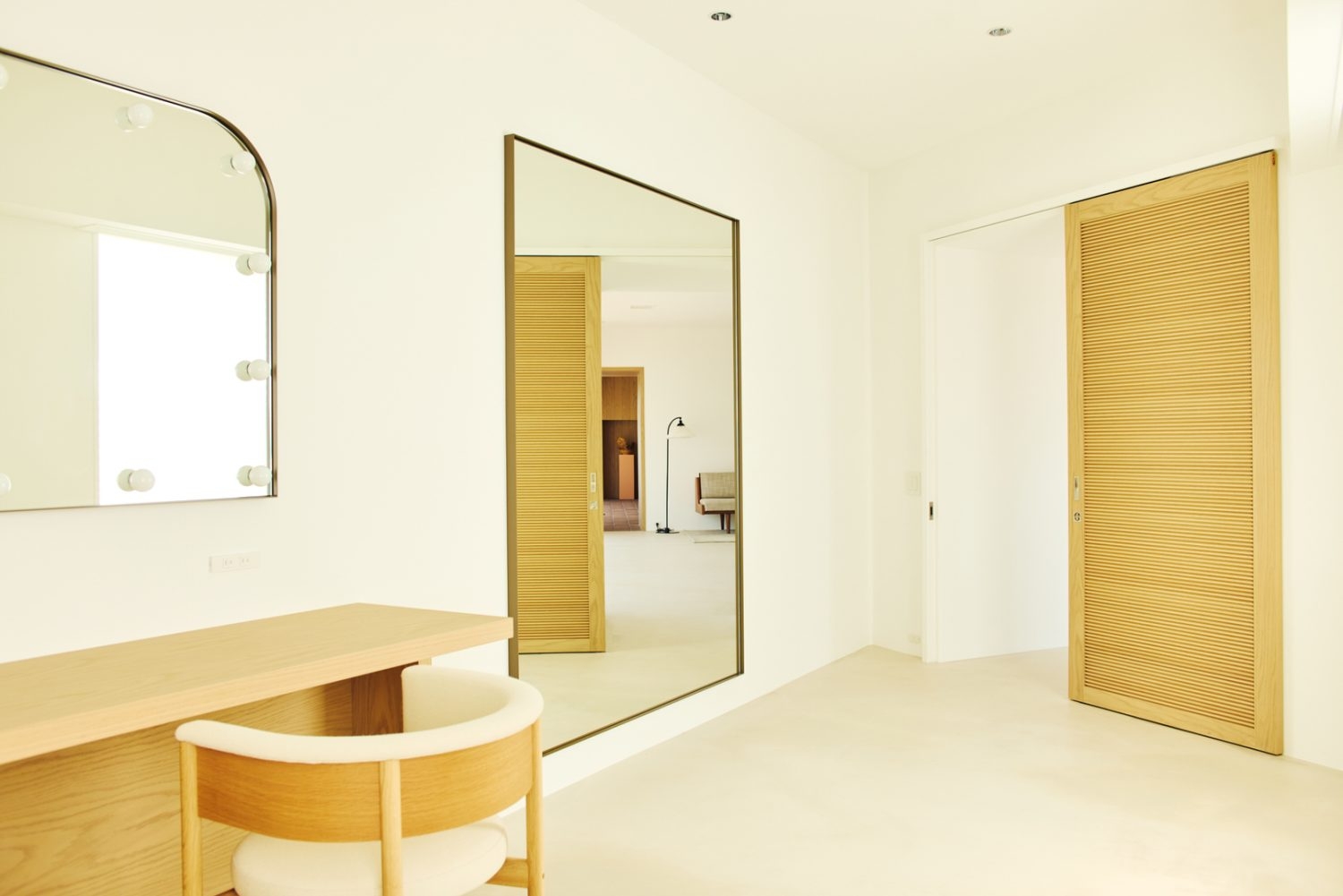 幅1.5mの大きな姿見