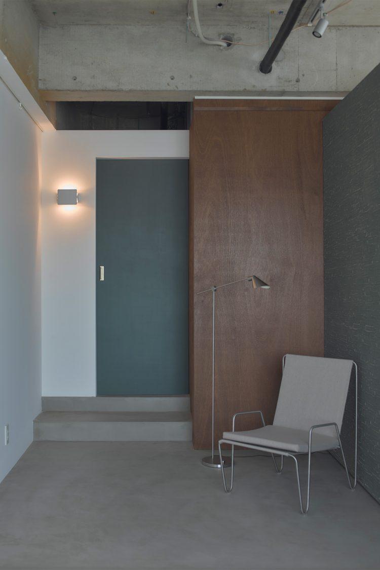 バックヤードのドアをグリーンに変更可能