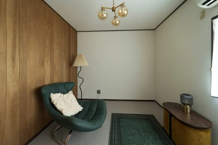 2F シャビーシックな部屋