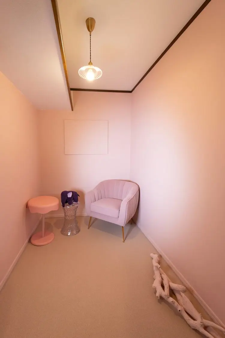 2F ピンクルーム