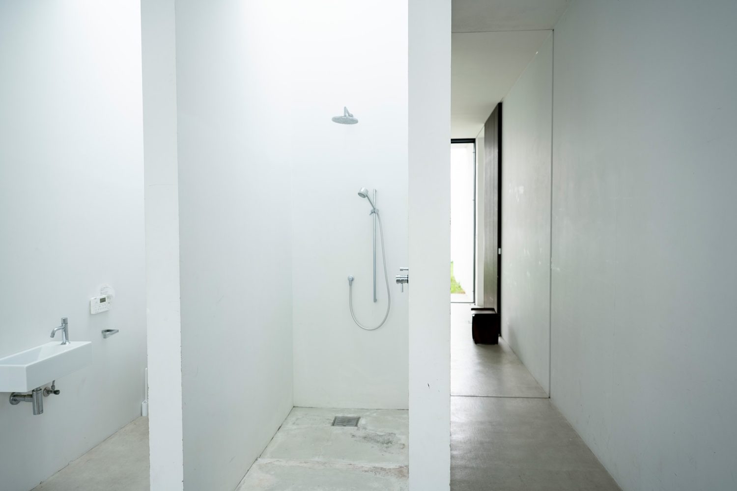 シャワールームも使用可能