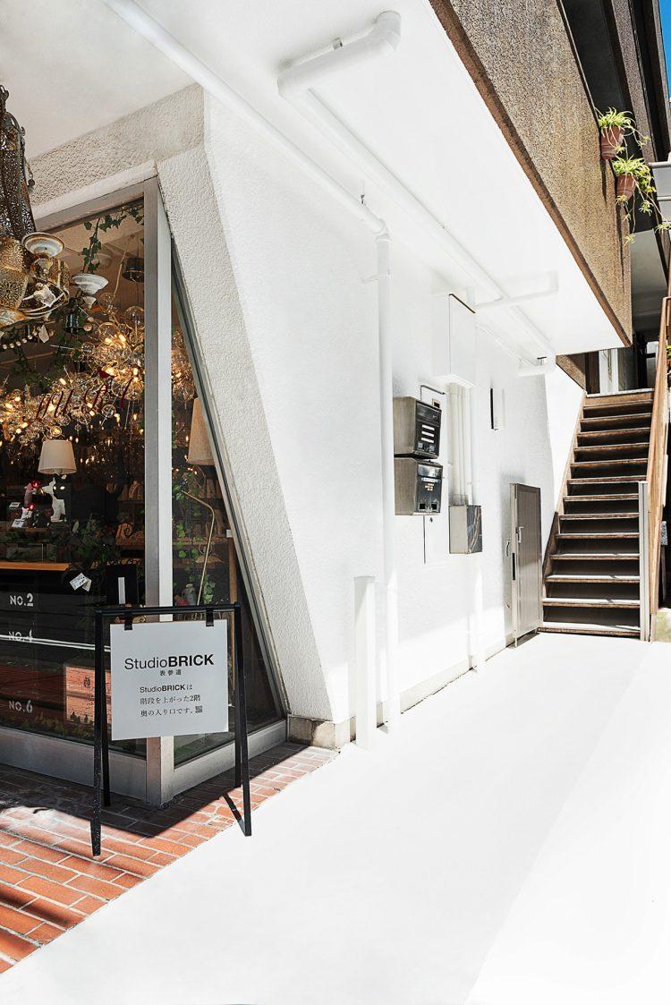 3Fに通じるステップ前の自由な空間