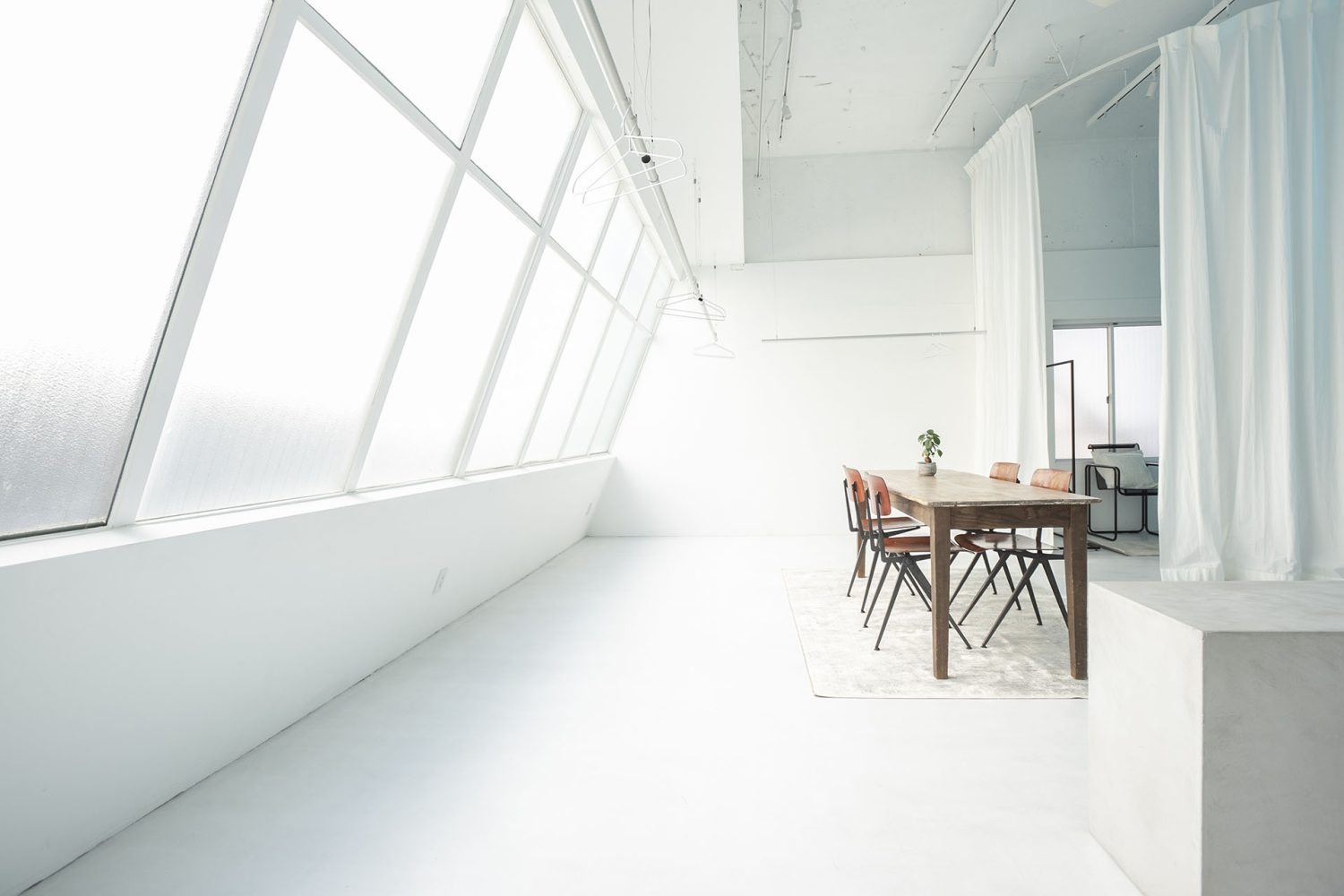 大きな窓を使った光は綺麗なディテールを再現