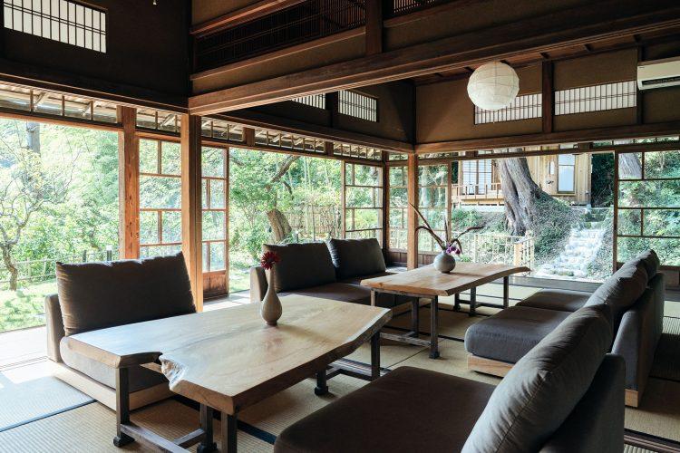 母屋 居間 A6畳・B8畳 南西向き