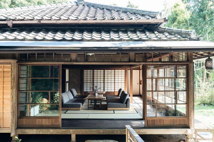 母屋 居間 北東向き(引き)