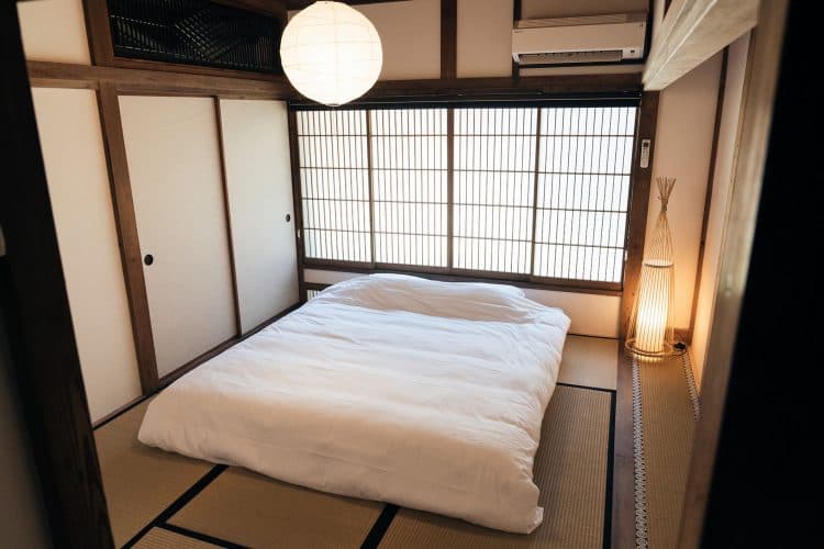 母屋 寝室6畳