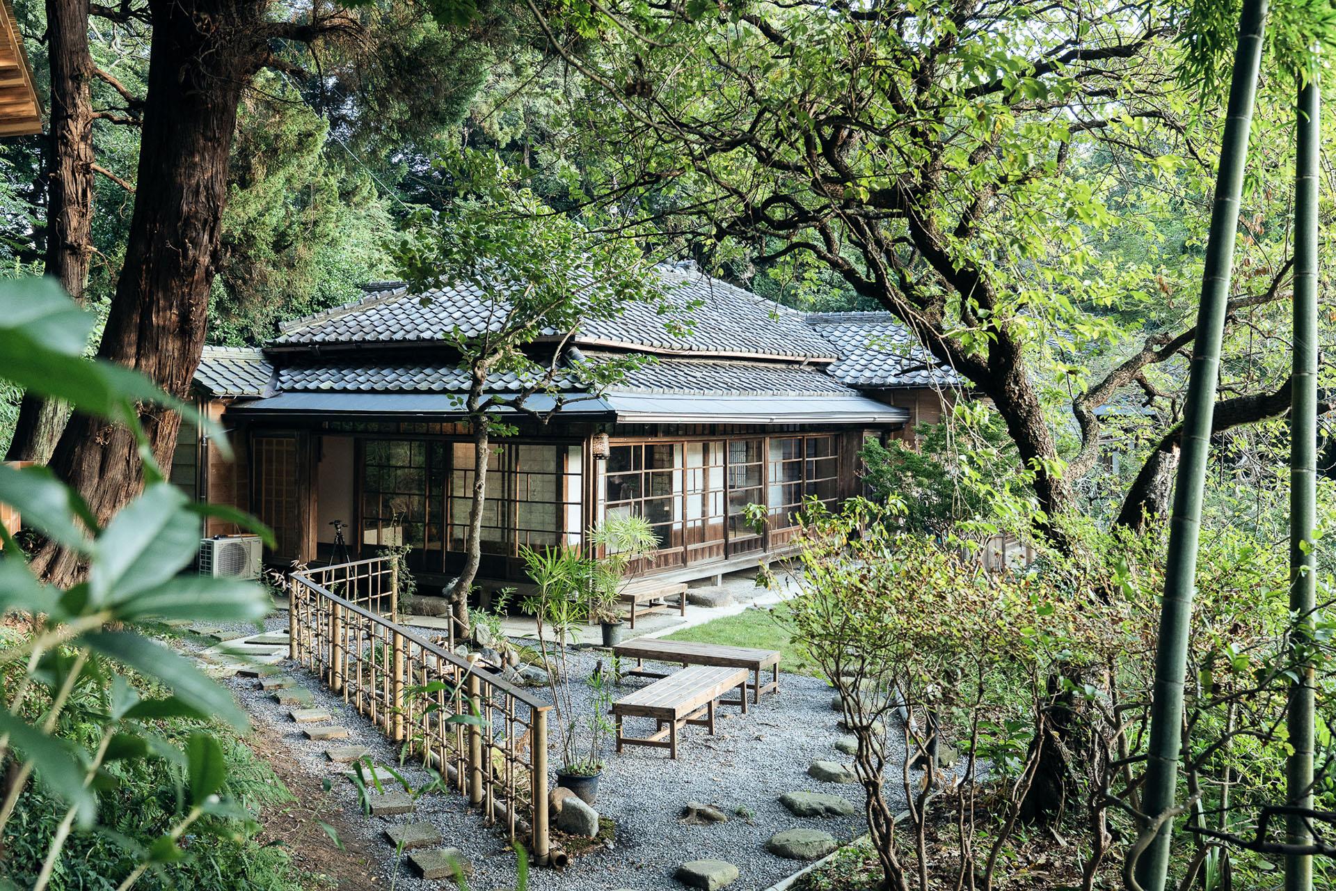 母屋 縁側