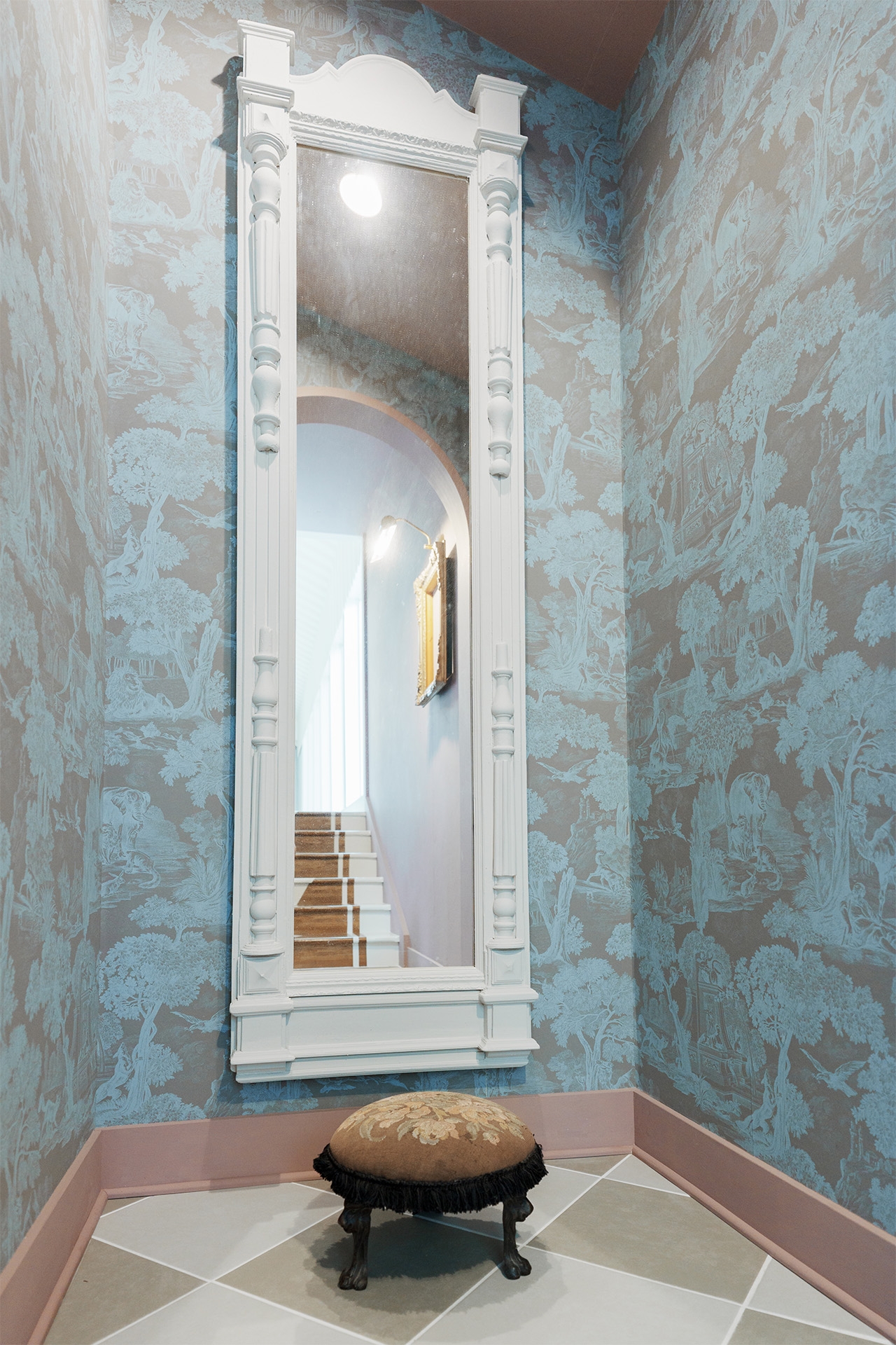 洗練された印象のフィッティングルーム