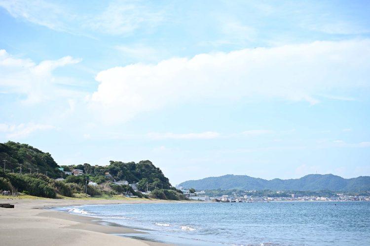 徒歩30秒の金田海岸周辺の様子