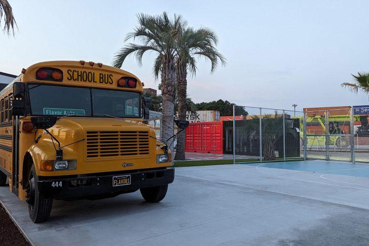 スクールバスは動きます(西海岸エリア)