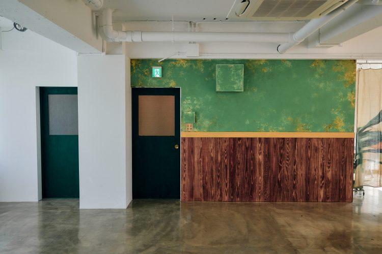 エイジング加工の壁