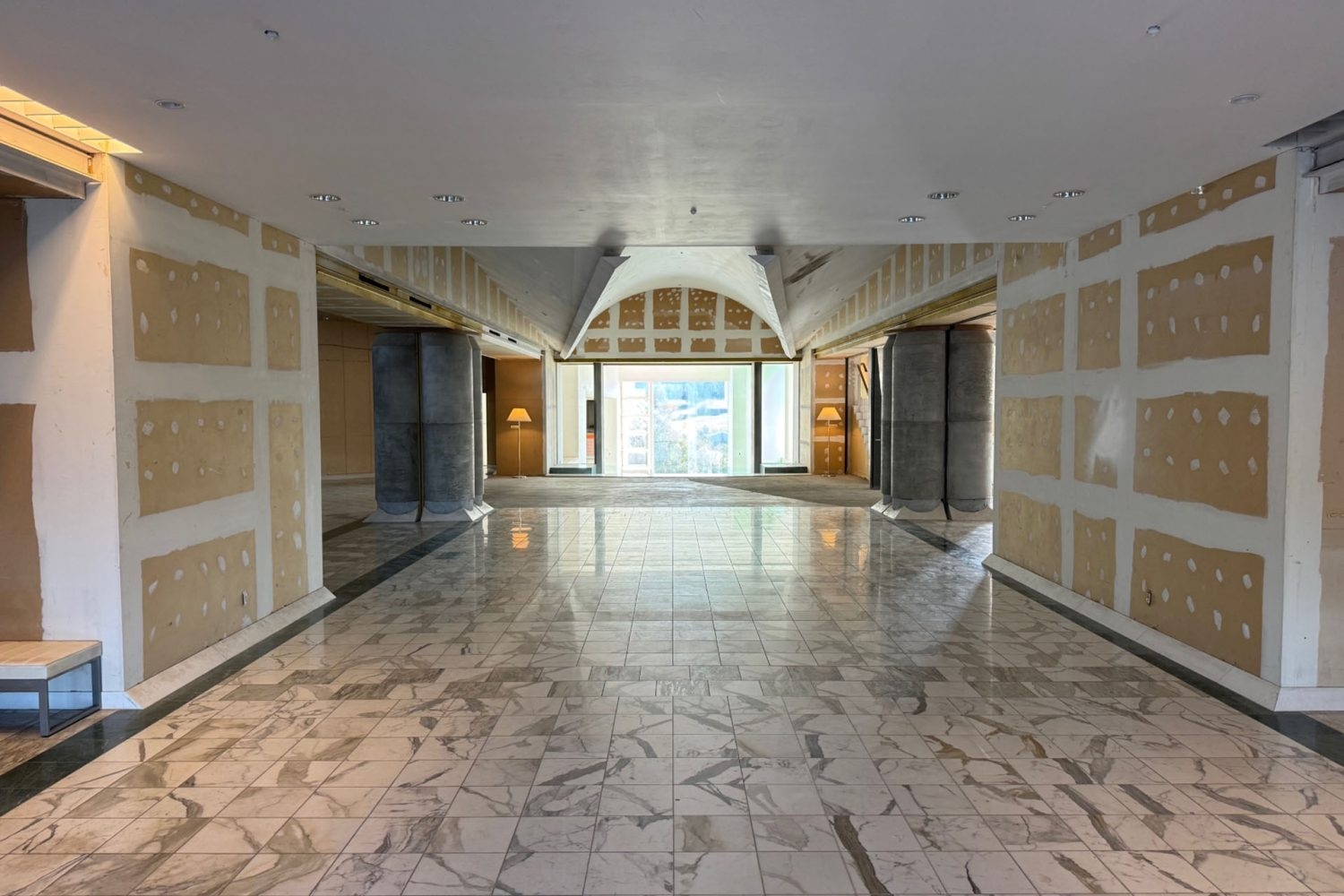 ホテル棟 1Fエントランスロビー