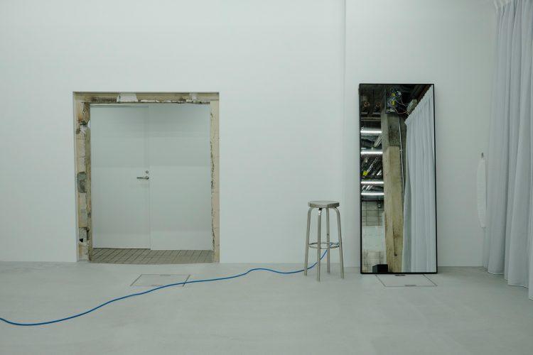 開口部はシャッターを閉めることで完全遮光可能