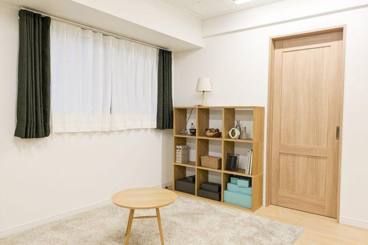 サブst:ブラインドをカーテンに変更