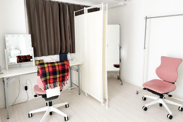 3F:個室メイクルーム(UB付き)