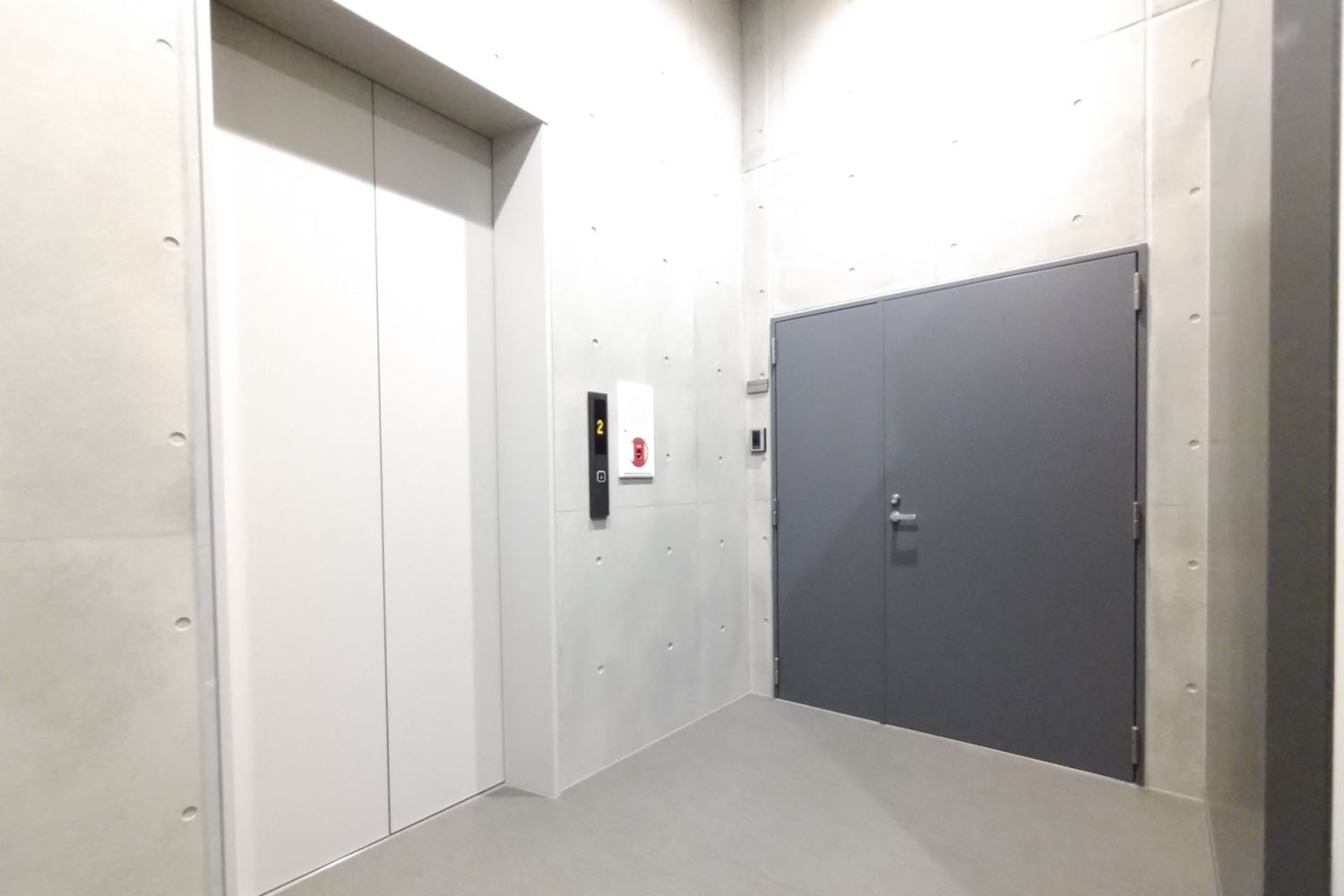 共用部:2Fエントランス(スタジオ入口)