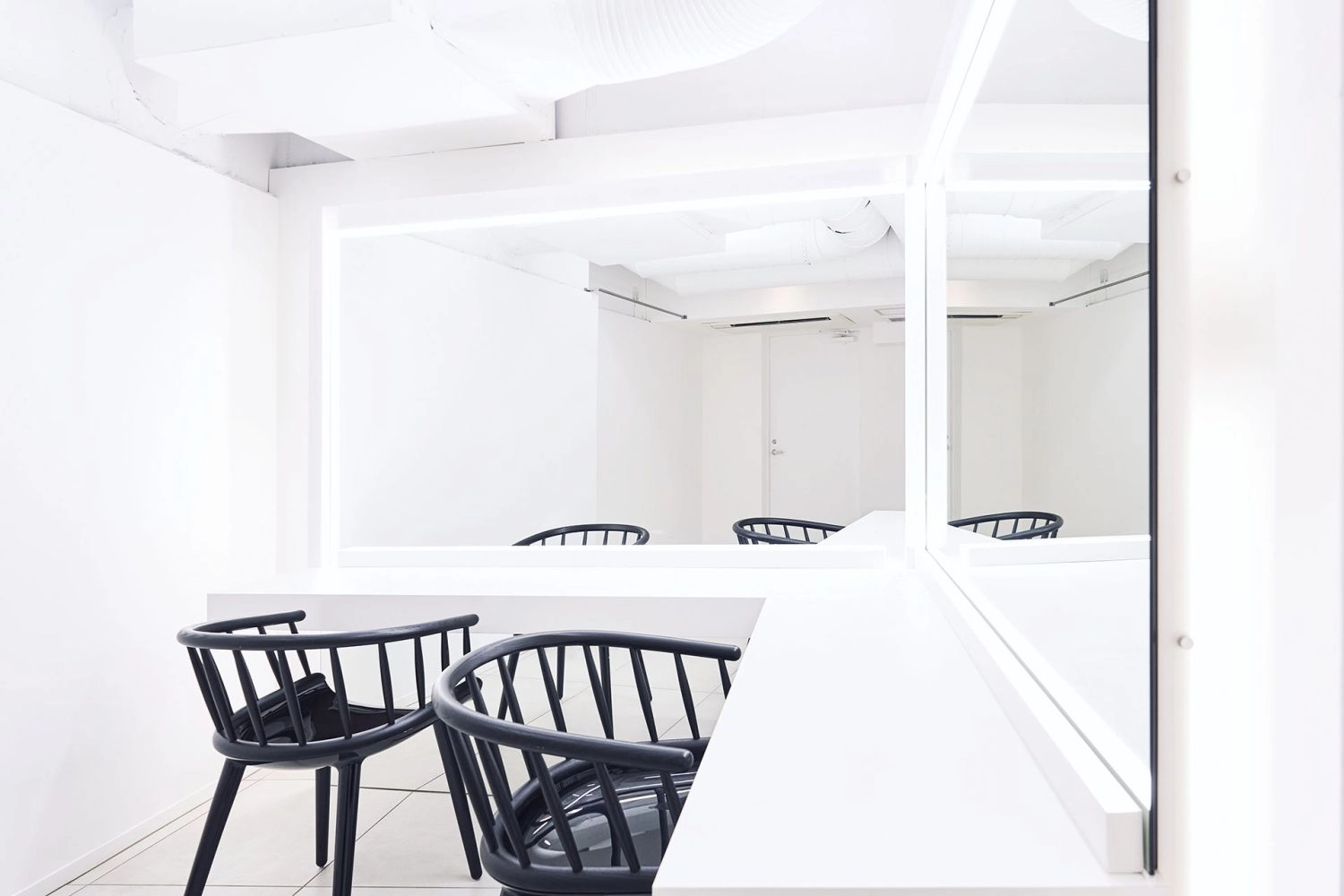 B2F メイクルーム