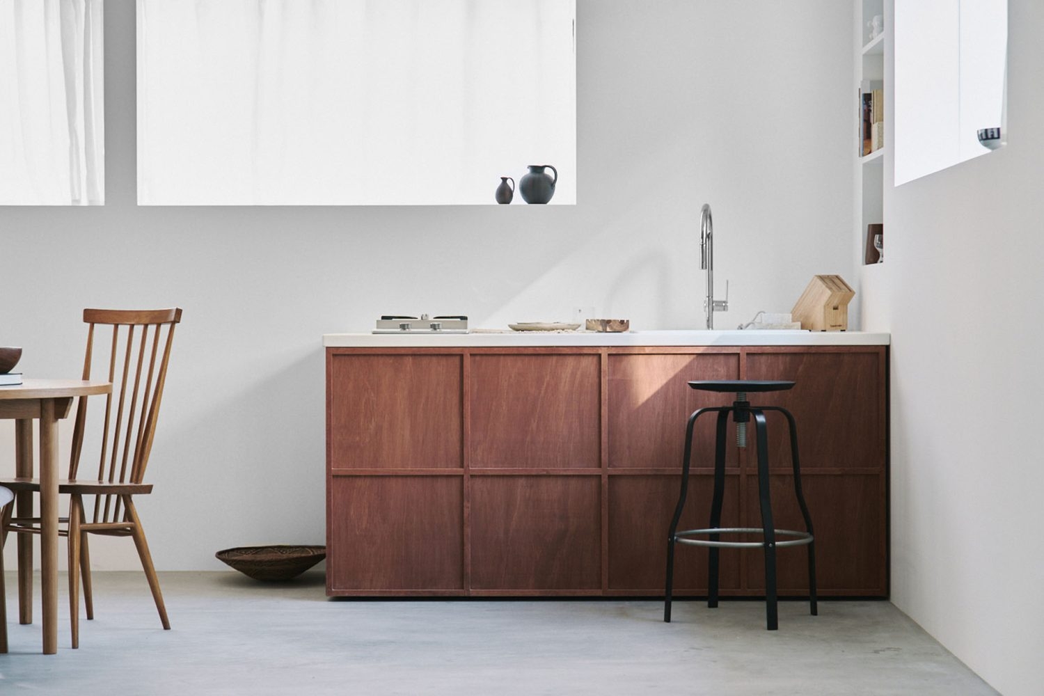 可動式キッチンを配置したスタジオの一角