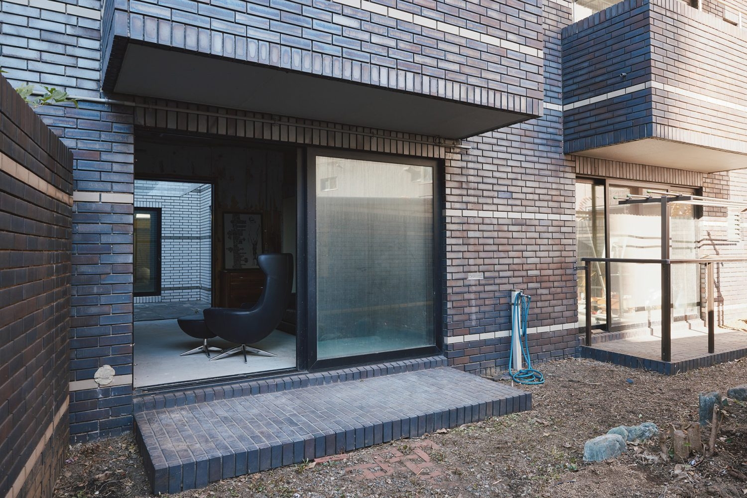 1F:庭から室内向き