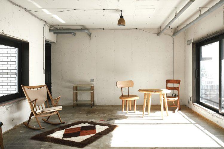 2F:D room / オフホワイトの部屋