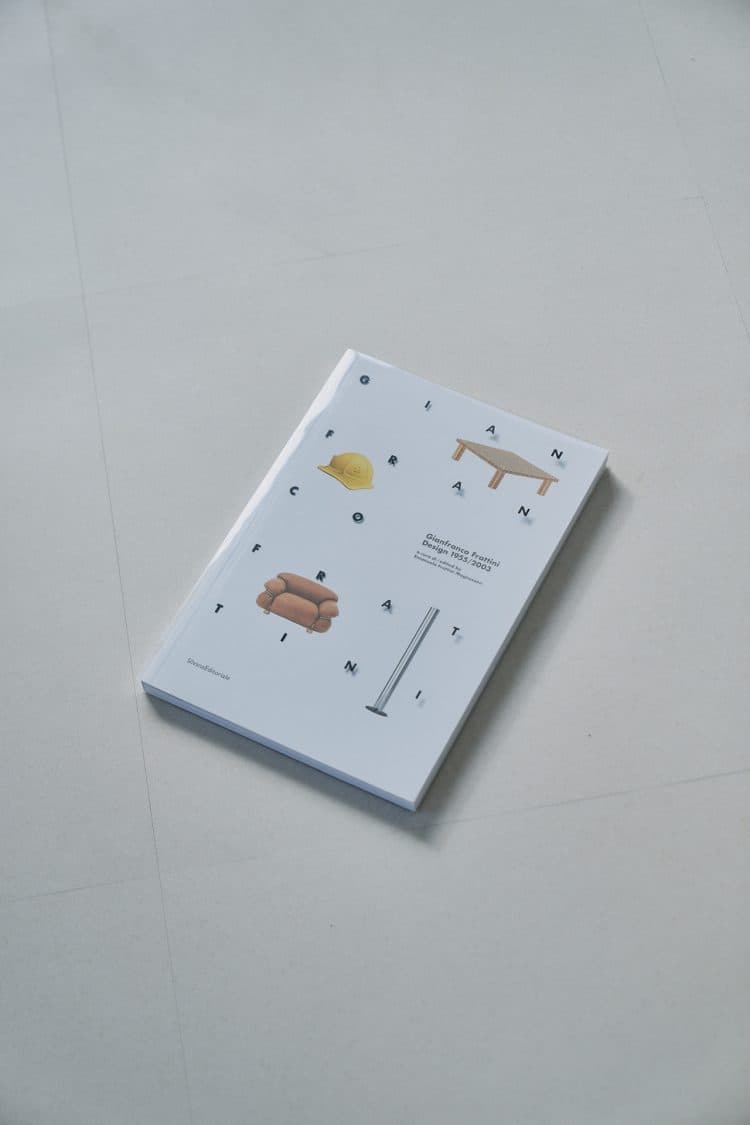 備品:デザインブック / セレクトされたプロップたち