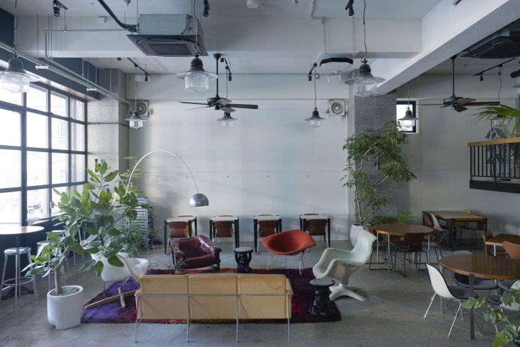 天井高4.2m 開放感ある店舗