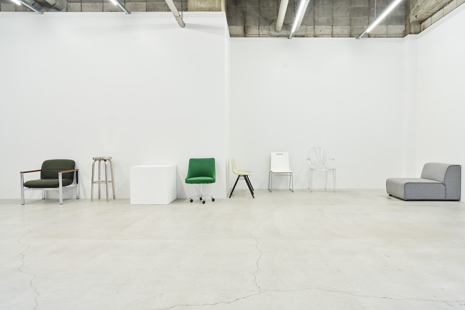 スタジオのプロップは自由にレイアウト可能