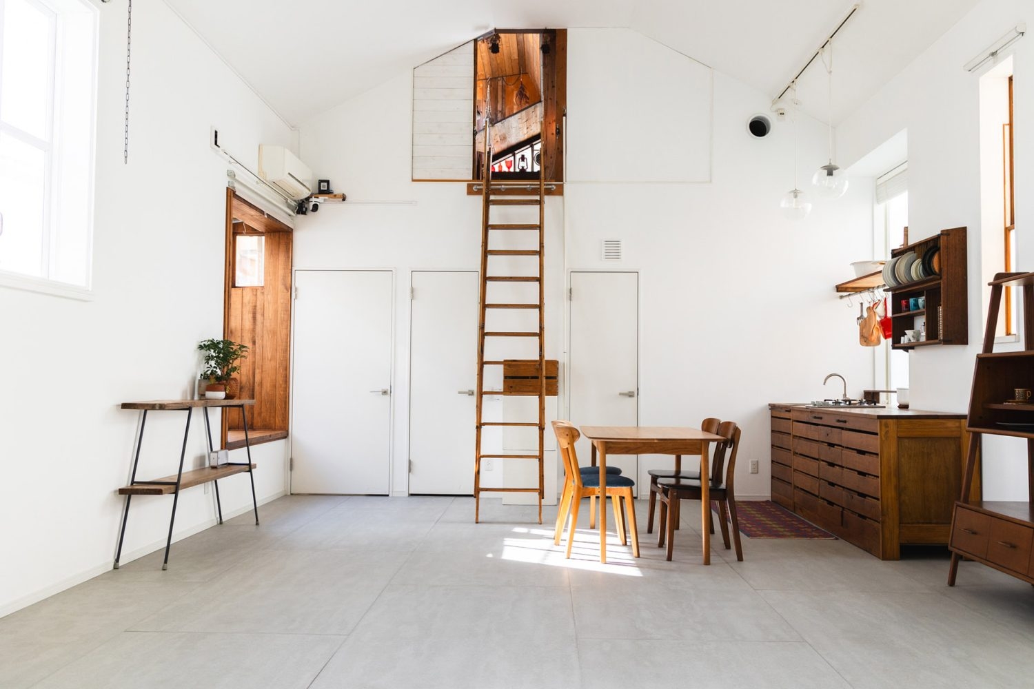 午前中の日差し