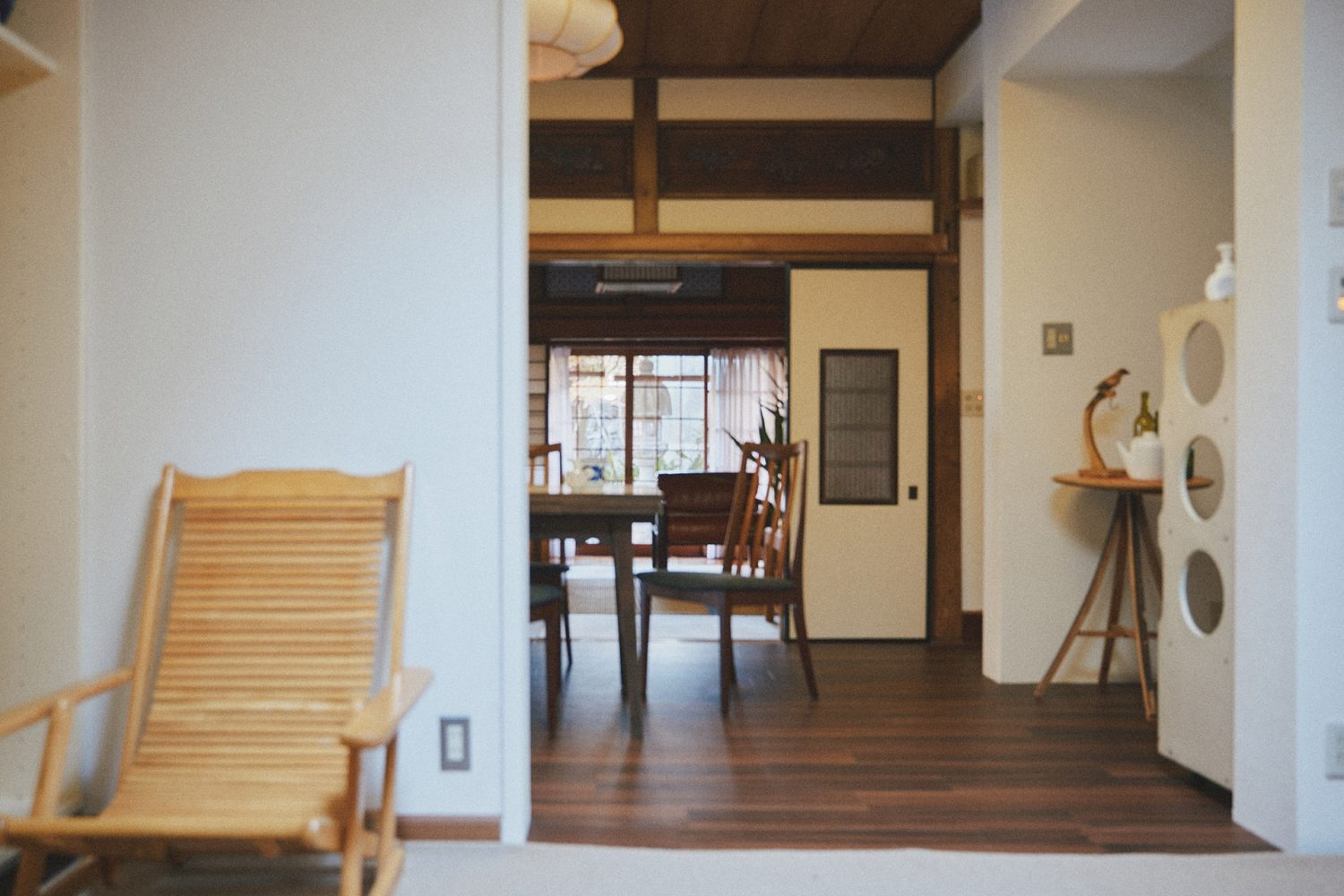 控室とダイニングの位置関係