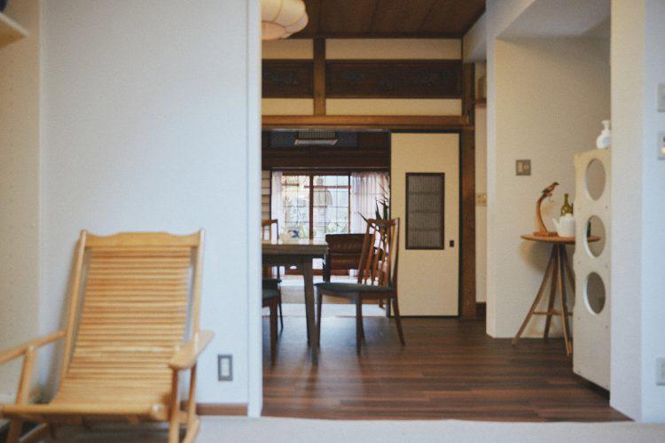 控室とダイニングの位置関係