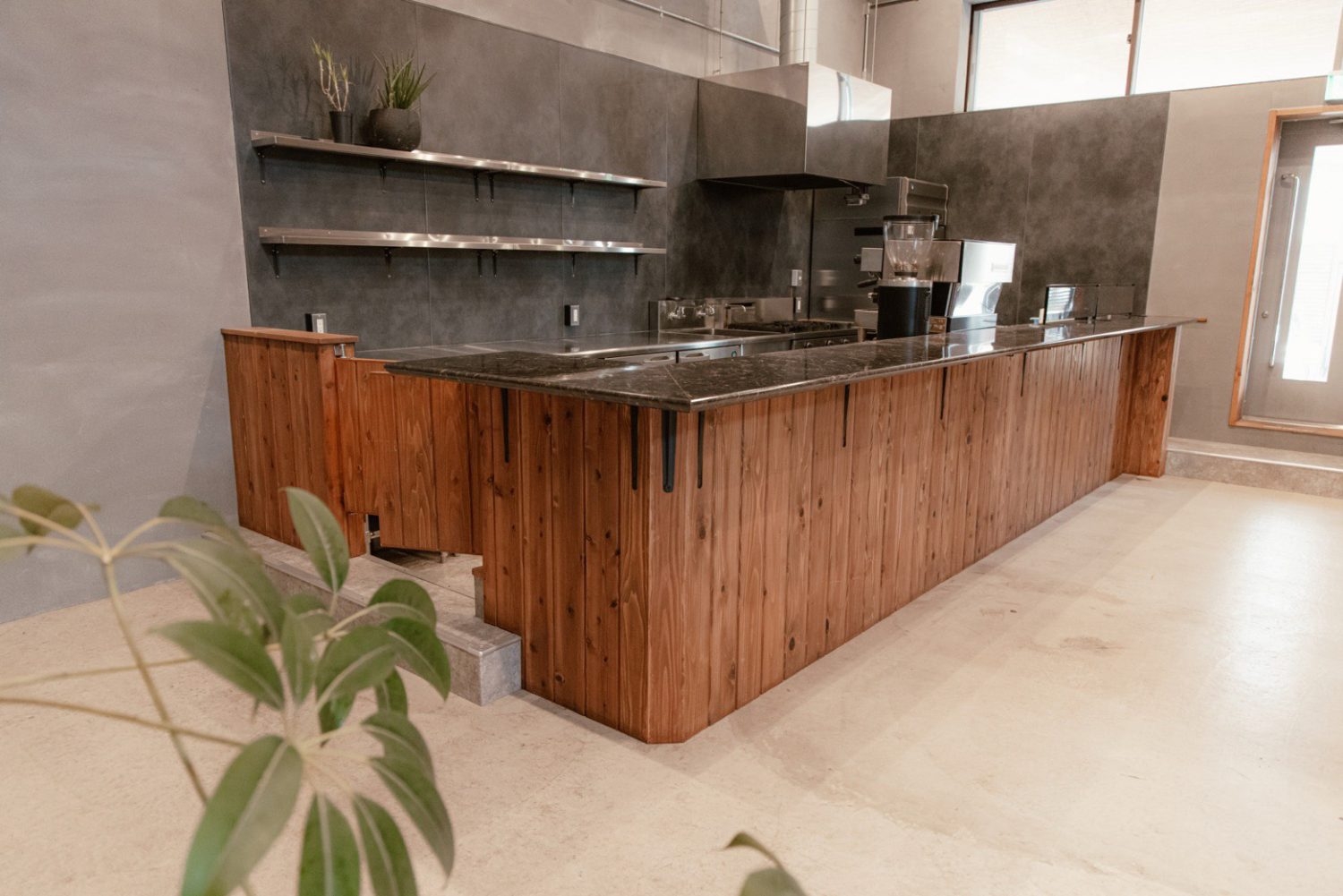 実際にカフェとして営業されていたからこそのリアル感