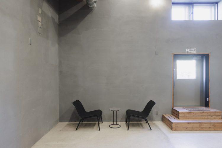 建物内は防音仕様のため同録撮影や音の出るイベントに