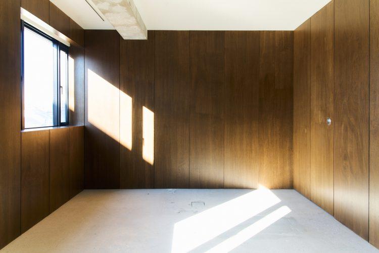 木壁を新設しました