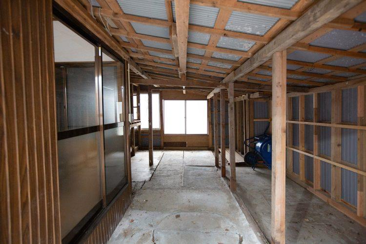 倉庫 古い納屋の雰囲気